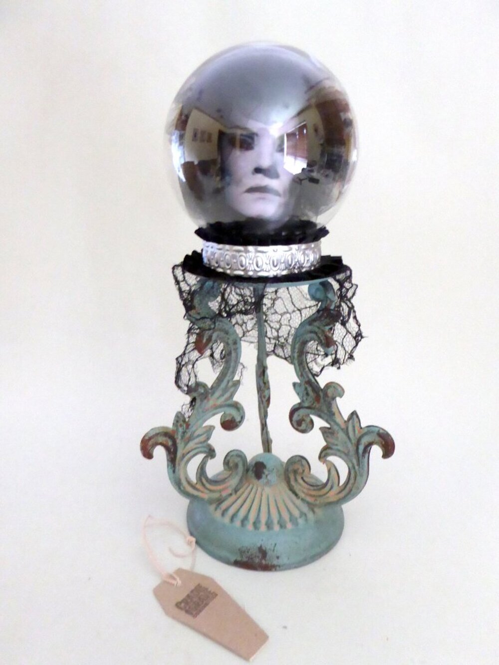 NEW DISNEY HAUNTED MANSION MADAME LEOTA CRYSTAL BALL PROP CRADLE TO GRAVE CURIOS